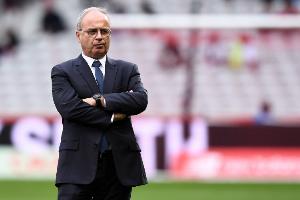 罗马诺：巴黎总监坎波斯与曼联谈判的传闻不实